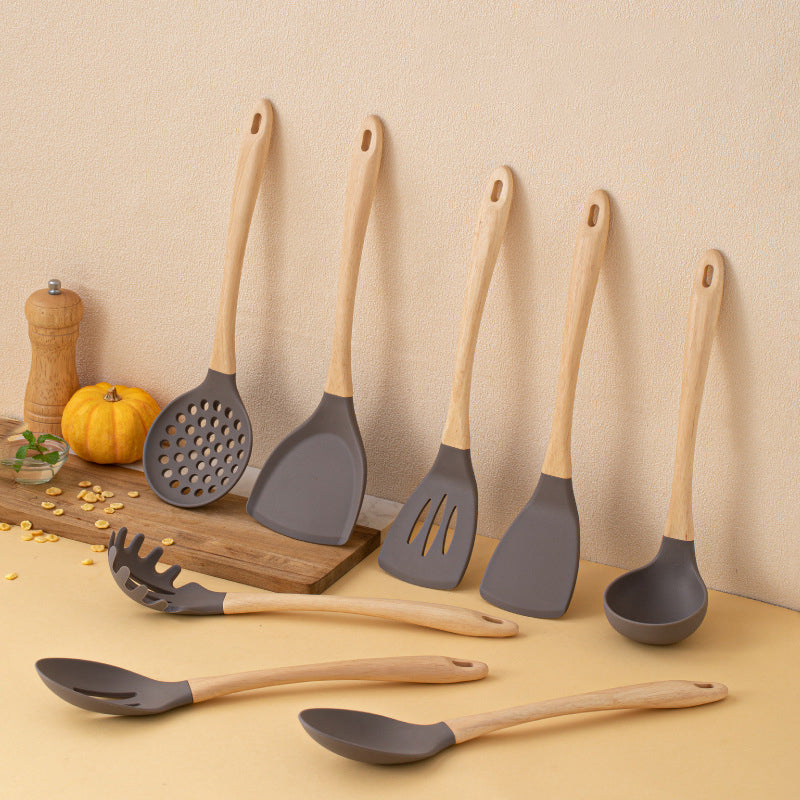 Kingwise new design home wooden handle kitchen silicone utensil set