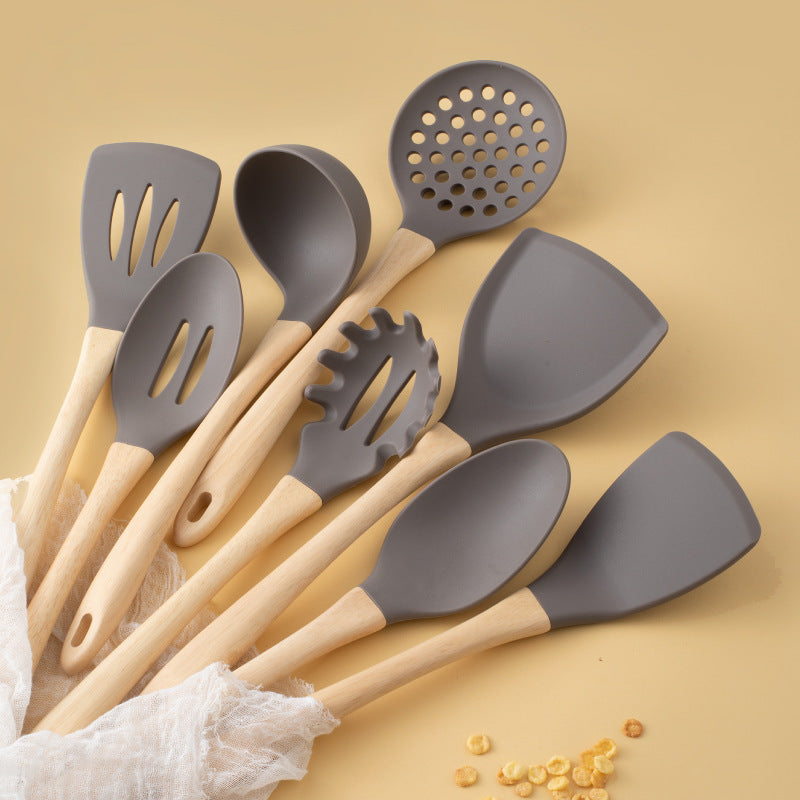 Kingwise new design home wooden handle kitchen silicone utensil set